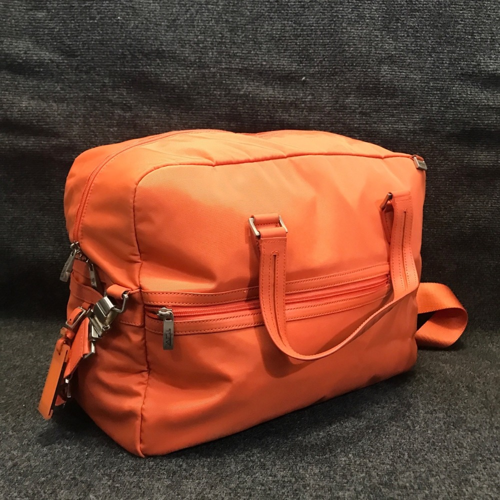Tumi Model 4892MLN Voyageur Tangerine Nylon Weekender Travel Shoulder Duffel Bag